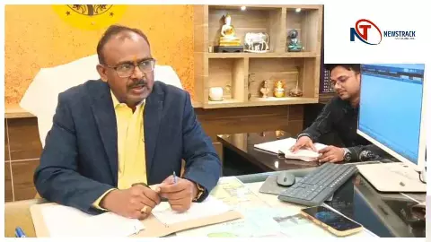Maharajganj News : महराजगंज DM ने फोन पर सुनी जनता की शिकायतें, तुरंत समाधान के दिए निर्देश Maharajganj News : महराजगंज DM ने फोन पर सुनी जनता की शिकायतें, तुरंत समाधान के दिए निर्देश