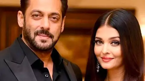 Salman Khan Aishwarya Rai Dharmendra Prayer Meet Video