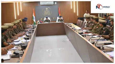 Maharajganj News : डीआईजी गोरखपुर का महराजगंज दौरा, अपराध नियंत्रण व महिला सुरक्षा पर सख्त निर्देश