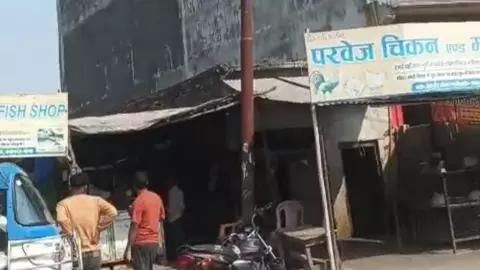 Gonda News: कर्नलगंज में खुलेआम अवैध मीट दुकानों का साम्राज्य, प्रशासन मौन, जनता परेशान!