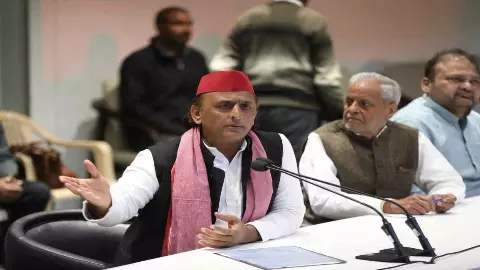 धनंजय सिंह पर अखिलेश का बुलडोजर...! सरकार पर जमकर गरजे, कहा- ये ज़माना CBI नहीं, बुलडोजर का है धनंजय सिंह पर अखिलेश का बुलडोजर...! सरकार पर जमकर गरजे, कहा- ये ज़माना CBI नहीं, बुलडोजर का है
