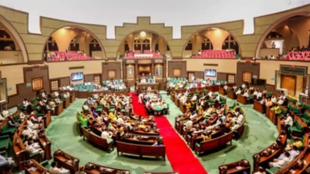 Mp Assembly Building Madhya Pradesh assembly| MP assembly session|Congress protest | MP News ...