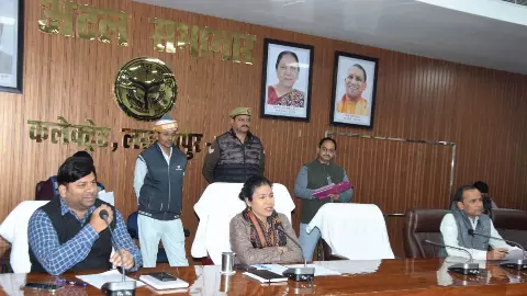 Meeting taken by DM to give momentum to SIR, special emphasis on keeping BLO stress-free