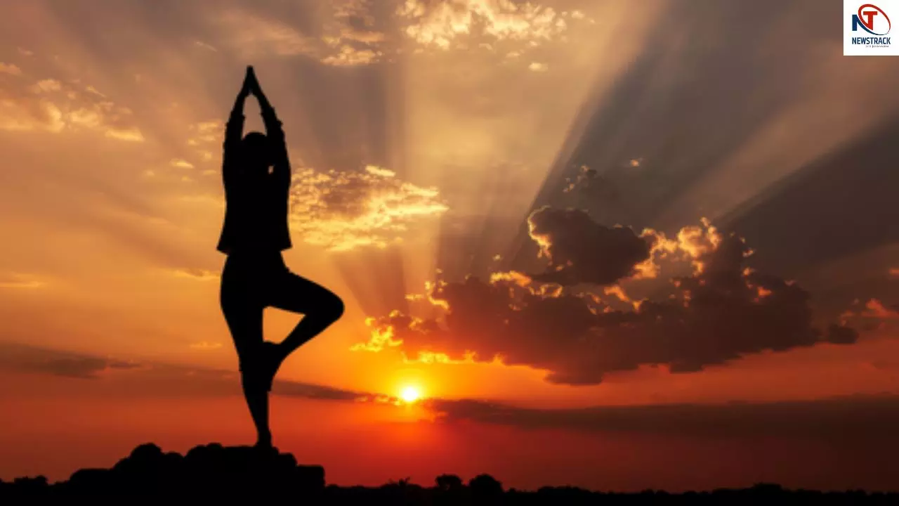 Surya Namaskar Ke Fayde Surya Namaskar Ke Fayde