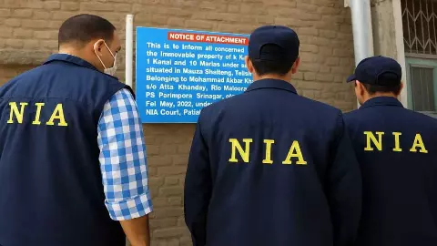 22 टीम, 3 राज्य और 20 से ज़्यादा ठिकाने..देशभर में NIA की ताबतोड़ छापेमारी, अवैध हथियार समेत ₹1 करोड़ कैश जब्त