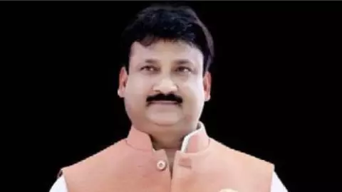 Jhansi News: 15 दिन से फरार सपा के पूर्व विधायक दीपनारायण सिंह यादव, तीनों एसओजी टीमें खाली हाथ