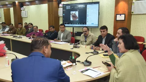 Meerut News: सीसीएसयू में साइबर सिक्योरिटी की बड़ी पहल: IIT कानपुर विशेषज्ञों संग बैठक
