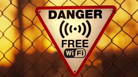 Free WiFi Can Empty Your Bank Account: फ्री WiFi पड़ सकता है भारी, 5 गलतियां जो बेहद खतरनाक हैं