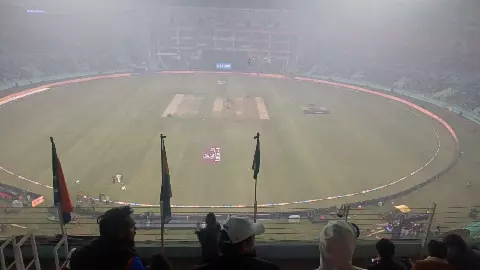 लखनऊ टी-20 रद्द होने पर सियासी स्मॉग! अखिलेश यादव का भाजपा सरकार पर तीखा हमला लखनऊ टी-20 रद्द होने पर सियासी स्मॉग! अखिलेश यादव का भाजपा सरकार पर तीखा हमला