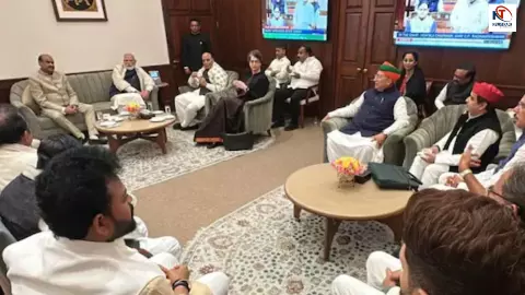 आपके गले में दर्द न हो इसलिए... धर्मेंद्र यादव की बात पर पीएम मोदी ने ली ऐसी चुटकी कि ठहाकों से भर गई संसद की चाय पार्टी! आपके गले में दर्द न हो इसलिए... धर्मेंद्र यादव की बात पर पीएम मोदी ने ली ऐसी चुटकी कि ठहाकों से भर गई संसद की चाय पार्टी!