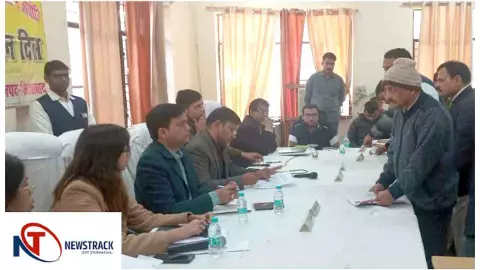 Firozabad News  शिकोहाबाद तहसील समाधान दिवस: जिलाधिकारी और एसएसपी ने 58 शिकायतें सुनी, 12 निस्तारित