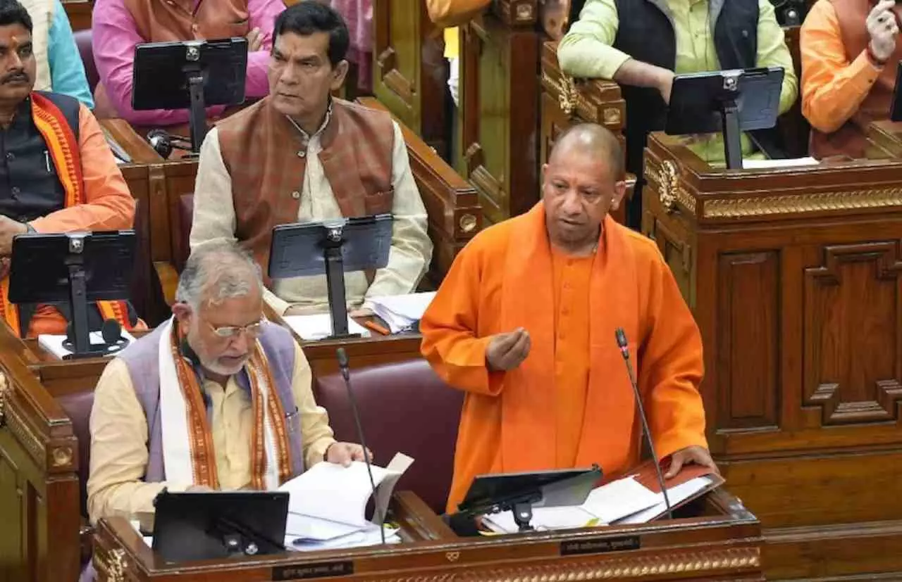 CM योगी सरकार का मास्टरस्ट्रोक! स्वास्थ्य सेवाओं को मजबूत करने के लिए 3,500 करोड़ की सौगात