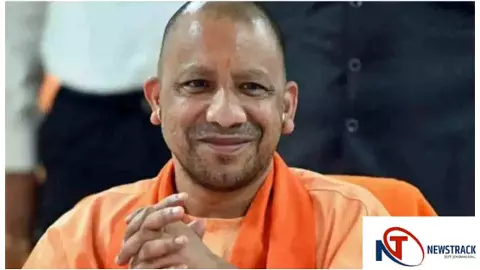 UP News : ठंड में जनता का सहारा बने योगी! रैनबसेरों से इलाज तक राहत, बच्चों को चॉकलेट देकर जीता दिल UP News : ठंड में जनता का सहारा बने योगी! रैनबसेरों से इलाज तक राहत, बच्चों को चॉकलेट देकर जीता दिल