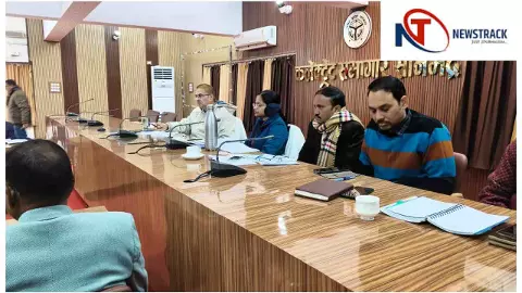 Sonbhadra: छात्रवृत्ति से युवा उद्यमी तक, सीएम डैशबोर्ड पर डीएम ने लिया कड़ा एक्शन Sonbhadra: छात्रवृत्ति से युवा उद्यमी तक, सीएम डैशबोर्ड पर डीएम ने लिया कड़ा एक्शन
