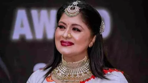 कौन हैं Sudha Chandran, जिनके वीडियो ने उड़ाए होश, पति व बच्चों से लेकर नेट वर्थ तक, जानिए सब कुछ कौन हैं Sudha Chandran, जिनके वीडियो ने उड़ाए होश, पति व बच्चों से लेकर नेट वर्थ तक, जानिए सब कुछ