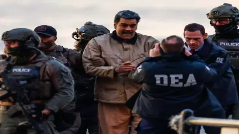 मैं आज भी राष्ट्रपति हूं... न्यूयॉर्क कोर्ट में मादुरो ने बताया एक-एक सच, दुनिया हैरान मैं आज भी राष्ट्रपति हूं... न्यूयॉर्क कोर्ट में मादुरो ने बताया एक-एक सच, दुनिया हैरान