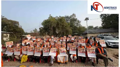 Amethi News : अमेठी से आत्मीय रिश्ता: नववर्ष पर स्मृति ईरानी का स्नेह संदेश, 20 हजार कैलेंडर वितरित