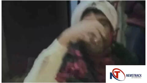 Mathura News : हाथरस रोड पर देशी शराब ठेके पर खुलेआम बैठाकर पिलाई जा रही शराब