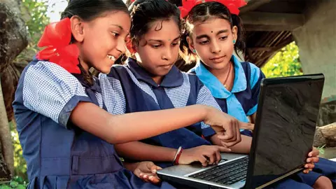 अब टीवी पर होगी बोर्ड की तैयारी! जानिए क्या है PM-ईविद्या चैनल 15, CBSE का नया डिजिटल दांव अब टीवी पर होगी बोर्ड की तैयारी! जानिए क्या है PM-ईविद्या चैनल 15, CBSE का नया डिजिटल दांव