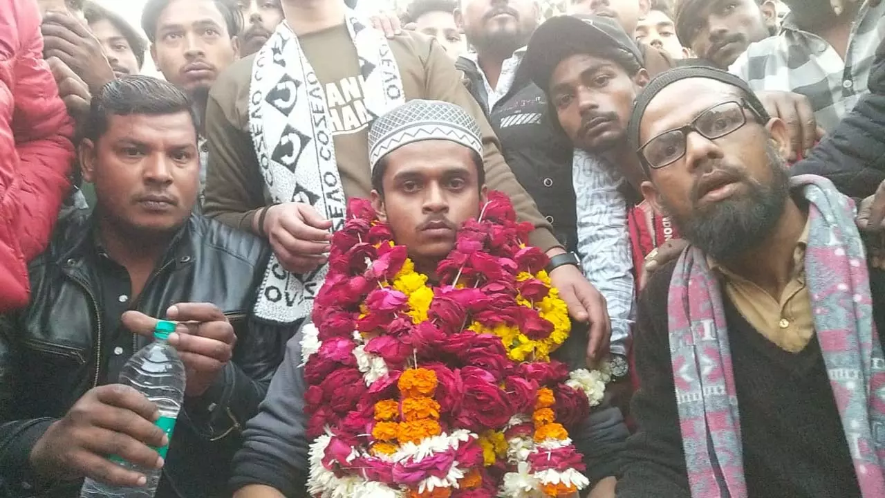 Hajj on foot from Maharajgunj to Mecca: Ahmed Razas grand welcome at Unnao