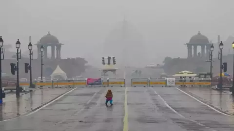 दिल्ली में अचानक मौसम ने ली करवट! सुबह-सुबह धुआंधार बारिश ने मचाया कहर, अगले 3 घंटे बेहद खतरनाक दिल्ली में अचानक मौसम ने ली करवट! सुबह-सुबह धुआंधार बारिश ने मचाया कहर, अगले 3 घंटे बेहद खतरनाक