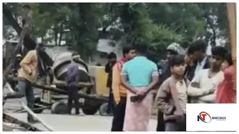 Lakhimpur Kheri News : लखीमपुर-खीरी में बारिश के दौरान बिजली के खंभे में करंट, दो मवेशियों की मौत Lakhimpur Kheri News : लखीमपुर-खीरी में बारिश के दौरान बिजली के खंभे में करंट, दो मवेशियों की मौत