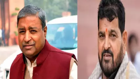 अयोध्या सीट पर दावेदारी छोड़ बृजभूषण ने क्यों लिया विनय कटियार का नाम? पर्दे के पीछे की असली कहानी अयोध्या सीट पर दावेदारी छोड़ बृजभूषण ने क्यों लिया विनय कटियार का नाम? पर्दे के पीछे की असली कहानी