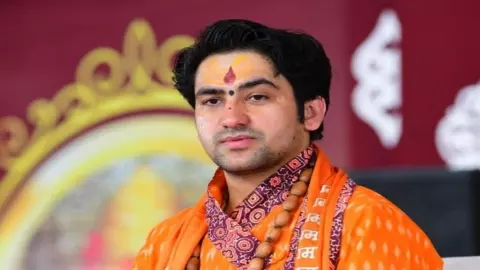 Dhirendra Krishna Shastri