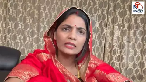 कहीं सरकार को... बजट के शोर के बीच जमकर गरजीं Neha Singh Rathore, खोल कर रख दी मोदी सरकार की पोल! कहीं सरकार को... बजट के शोर के बीच जमकर गरजीं Neha Singh Rathore, खोल कर रख दी मोदी सरकार की पोल!
