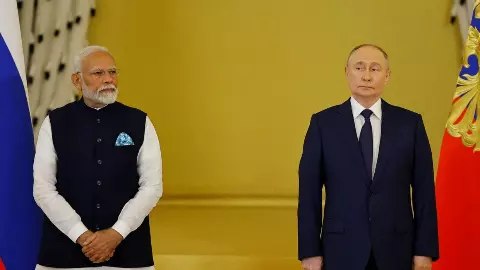 पुतिन की पीठ में खंजर या मजबूरी? जब सबसे ज्यादा जरूरत थी, तब भारत ने मोड़ा रूस से मुंह पुतिन की पीठ में खंजर या मजबूरी? जब सबसे ज्यादा जरूरत थी, तब भारत ने मोड़ा रूस से मुंह