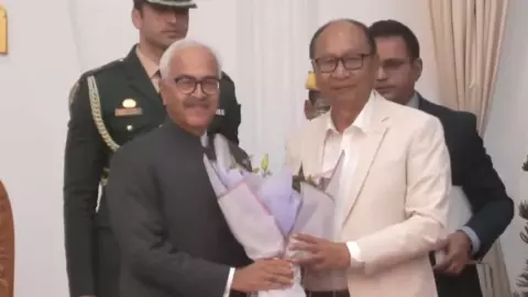 मणिपुर में नई सरकार का शंखनाद! खेमचंद बने सीएम, दो डिप्टी सीएम के साथ संभाली सत्ता
