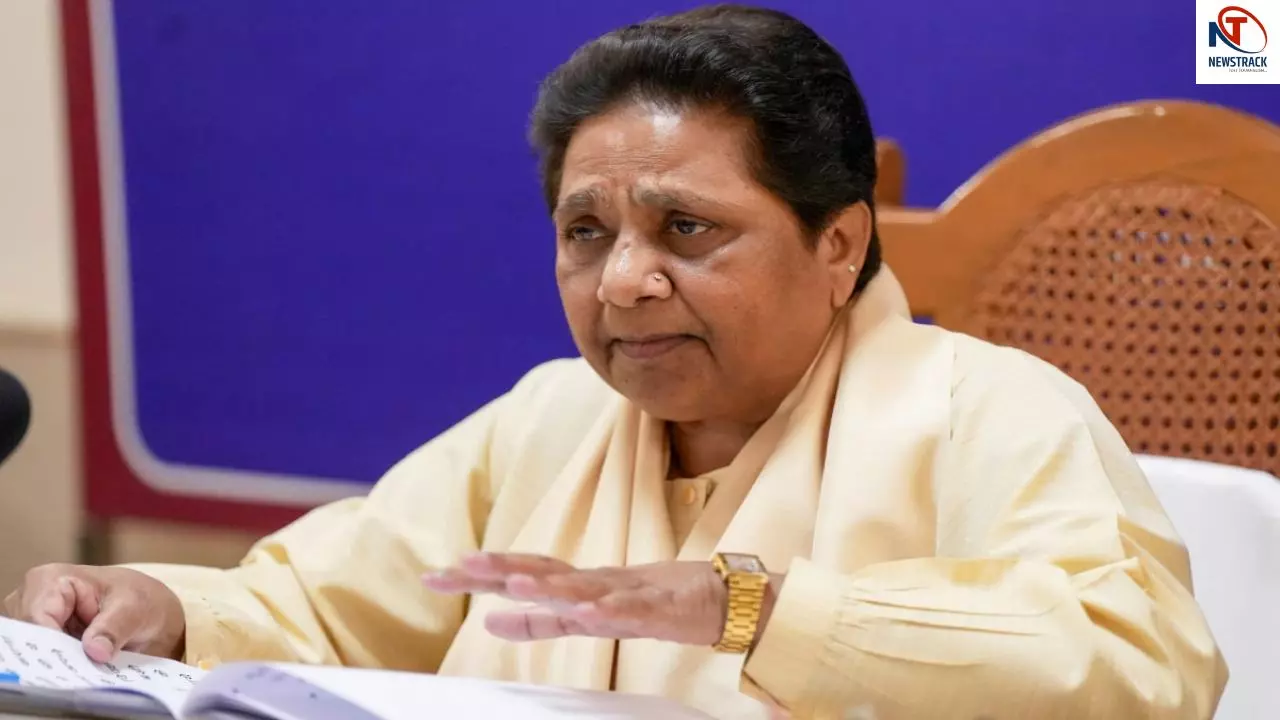 Mayawati On Ghuskhor Pandit