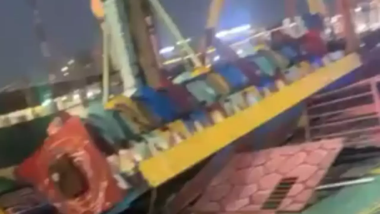 सांसें थमीं, धड़कनें रुकीं! 15 जिंदगियों के साथ नीचे आ गिरा विशाल झूला, हरियाणा के मेले में बड़ा हादसा