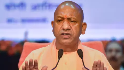cm yogi adityanath