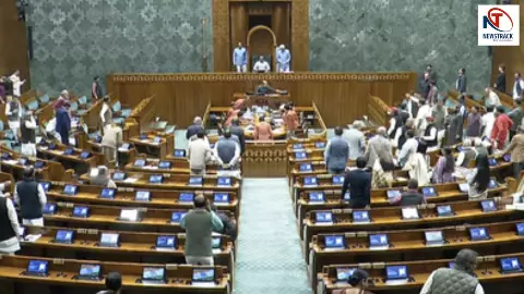 कार्यवाही शुरू होने के एक मिनट के भीतर ही विपक्ष के हंगामे के बीच लोकसभा स्थगित कार्यवाही शुरू होने के एक मिनट के भीतर ही विपक्ष के हंगामे के बीच लोकसभा स्थगित