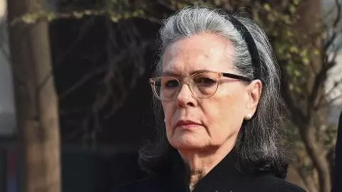 Sonia Gandhi voter list controversy