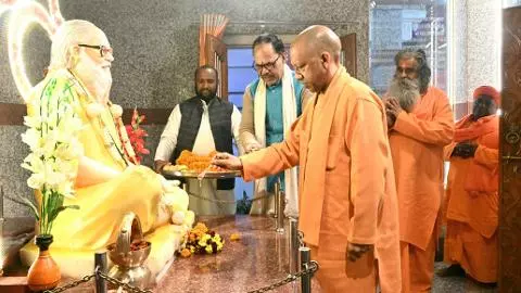 Gorakhpur News: तीन शिवालयों में जलाभिषेक करेंगे सीएम योगी, विकास कार्यों का करेंगे लोकार्पण Gorakhpur News: तीन शिवालयों में जलाभिषेक करेंगे सीएम योगी, विकास कार्यों का करेंगे लोकार्पण