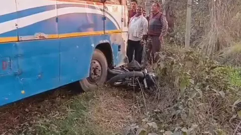 Couple killed, youth injured in bus collision in Bijnor