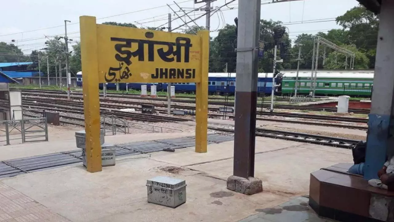 Operation alert in Jhansi: Two arrested with liquor from Haryana Operation alert in Jhansi: Two arrested with liquor from Haryana