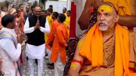 Swami Avimukteshwaranand Controversy