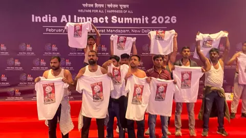 एआई समिट में प्रदर्शन करने वाले कांग्रेसी कार्यकर्ताओं पर पुलिस का एक्शन, 4 गिरफ्तार एआई समिट में प्रदर्शन करने वाले कांग्रेसी कार्यकर्ताओं पर पुलिस का एक्शन, 4 गिरफ्तार