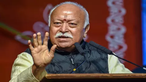 Mohan Bhagwat stresses social unity in dialogue with players in Meerut