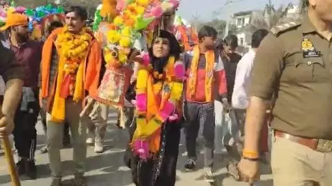 Sambhal Shiv Bhakt Tamanna Malik