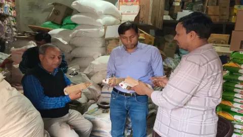 FDA raids on suppliers after food poisoning, 4 samples taken FDA raids on suppliers after food poisoning, 4 samples taken
