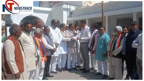 Jalaun News : जालौन में कांग्रेस का प्रदर्शन: शंकराचार्य प्रकरण की निष्पक्ष जांच की मांग Jalaun News : जालौन में कांग्रेस का प्रदर्शन: शंकराचार्य प्रकरण की निष्पक्ष जांच की मांग