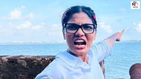 ये है अमृतकाल के विकास...! Neha Singh Rathore ने ये क्या कह दिया? रोबोट वीडियो से मची खलबली