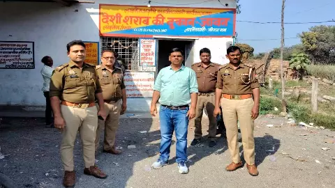 Large campaign against illegal liquor in Jhansi ahead of Holi