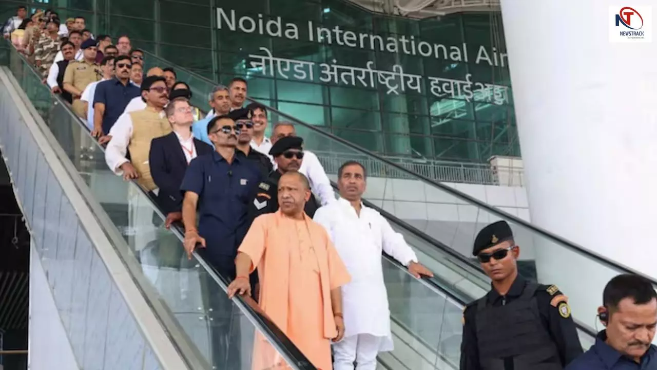 जेवर एयरपोर्ट का सपना हुआ सच: सीएम योगी को सौंपा गया एयरोड्रम लाइसेंस, अब जल्द भरेंगे उड़ान!