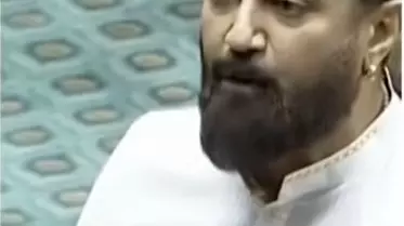 संविधान की हत्या करने वाली कांग्रेस…” चिराग पासवान के बयान पर नया सियासी विवाद संविधान की हत्या करने वाली कांग्रेस…” चिराग पासवान के बयान पर नया सियासी विवाद