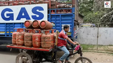 गैस सिलेंडर पर मोदी सरकार का मेगा एक्शन! 3 दिन में 10 बड़े फैसले, अब नहीं होगी कोई किल्लत? गैस सिलेंडर पर मोदी सरकार का मेगा एक्शन! 3 दिन में 10 बड़े फैसले, अब नहीं होगी कोई किल्लत?